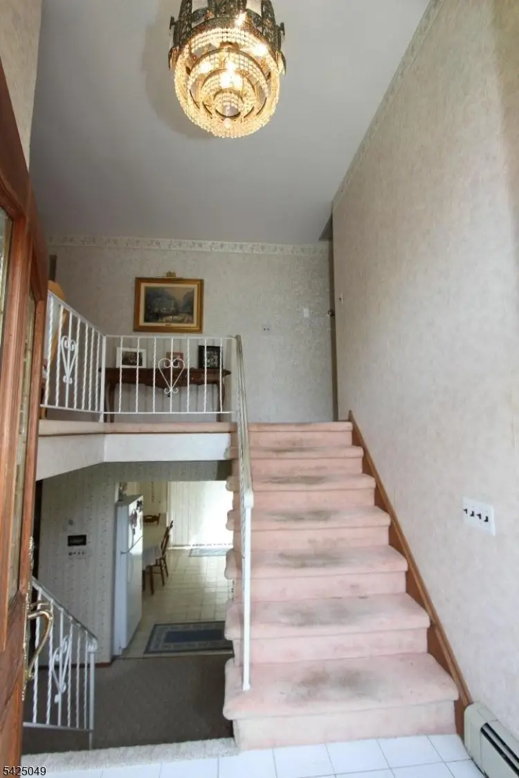28 Taylor Ln, Woodland Park, NJ 07424 - #3