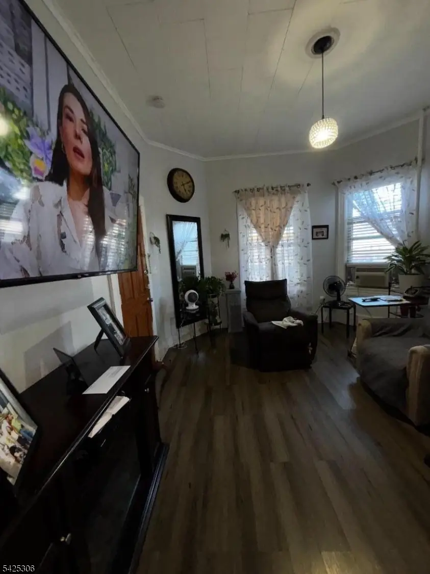 552 Market St, Paterson, NJ 07513 - #3