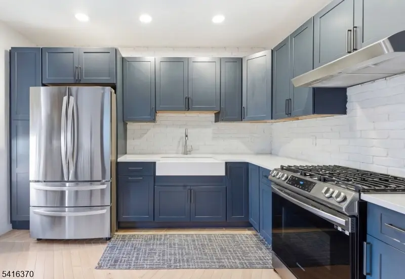 527 N 3rd St, East Newark, NJ 07029 - #1