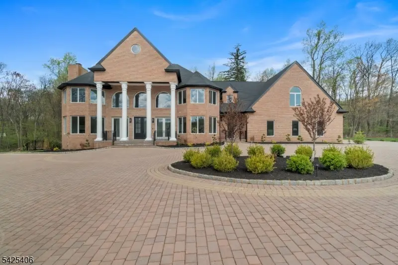 19 Amira Ln, Kinnelon, NJ 07405 - #1