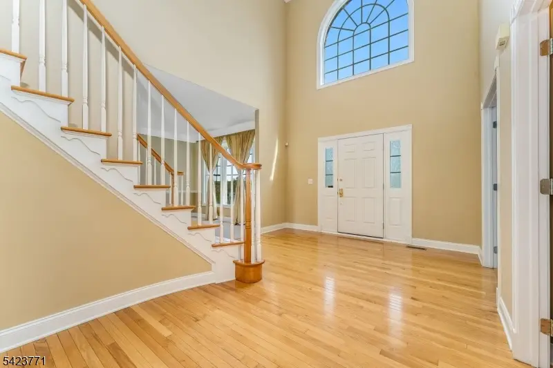 61 Albert Dr, Union, NJ 08809 - #3