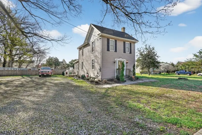 664 Chestnut St, Williamstown, NJ 08094 - #2