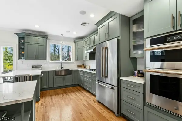 24 Windsor Pl, Cranford Twp., NJ 07016