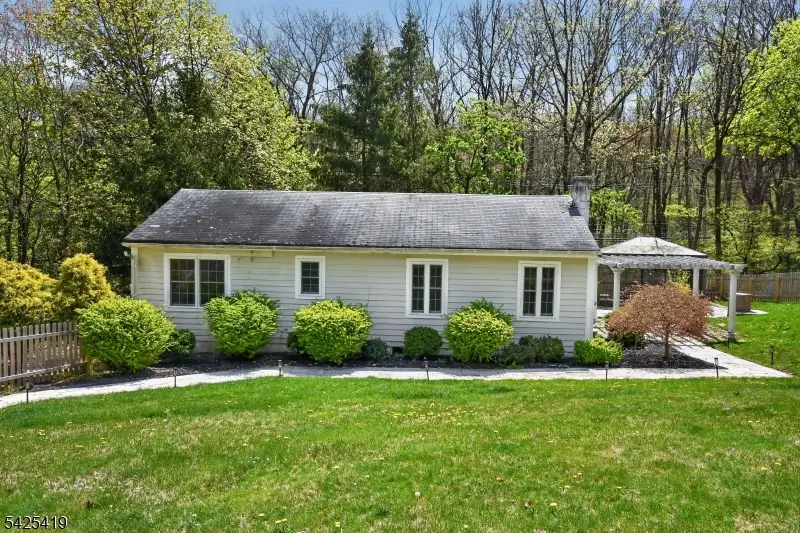 118 Hillside Ter, Lebanon, NJ 07830 - #1