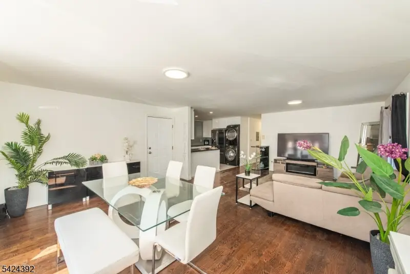 543-545 Livingston St, Elizabeth, NJ 07206 - #3