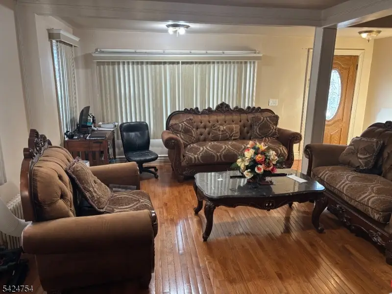 20 Whittlesey Ave, West Orange, NJ 07052 - #2