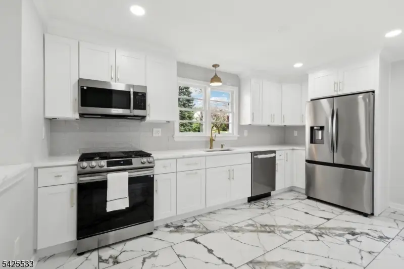 8 Oak St, Netcong, NJ 07857 - #1