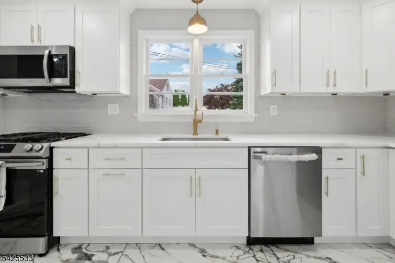 8 Oak St, Netcong, NJ 07857 - #3