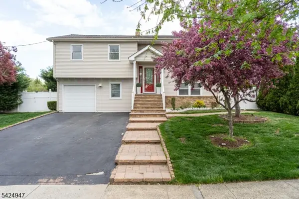 14 Hopatcong Dr, Lawrence Twp., NJ 08648