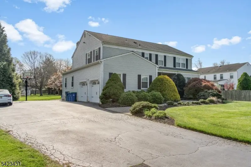 19 Daniel Dr, Blackwells Mills, NJ 08844 - #2