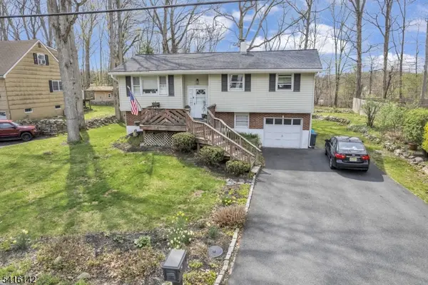 14 Woods Edge Rd, Byram Twp., NJ 07874