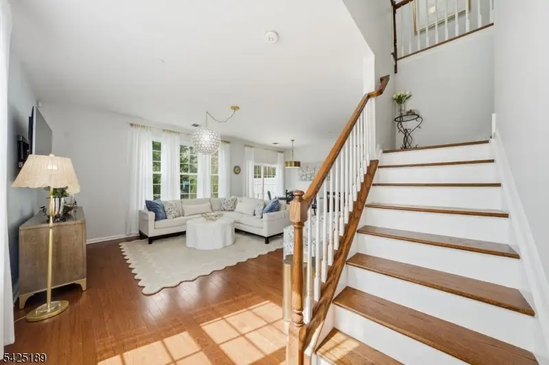 101 Birch Ct, Cedar Knolls, NJ 07927 - #3