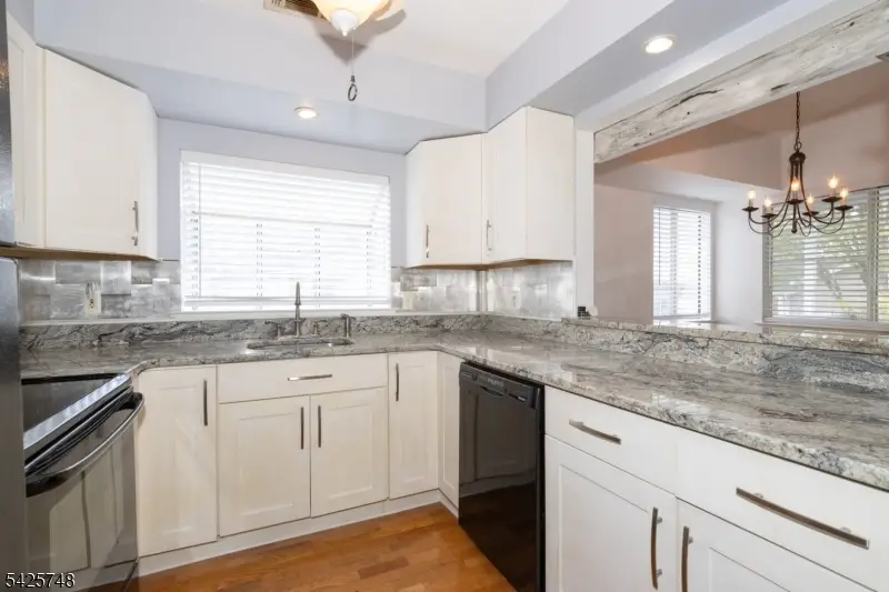 10 Crestmont Road, The Hills, NJ 07921 - #3