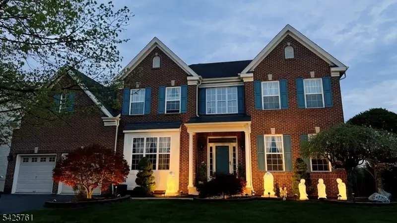 4 Elm Dr, Clinton, NJ 08809 - #3