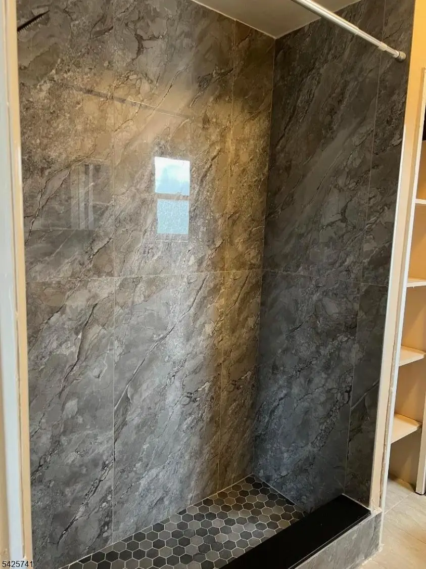 11 Griggs Pl, Manville, NJ 08835 - #3