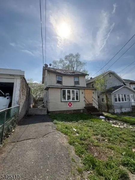 9 Herpers St, Irvington, NJ 07111 - #1