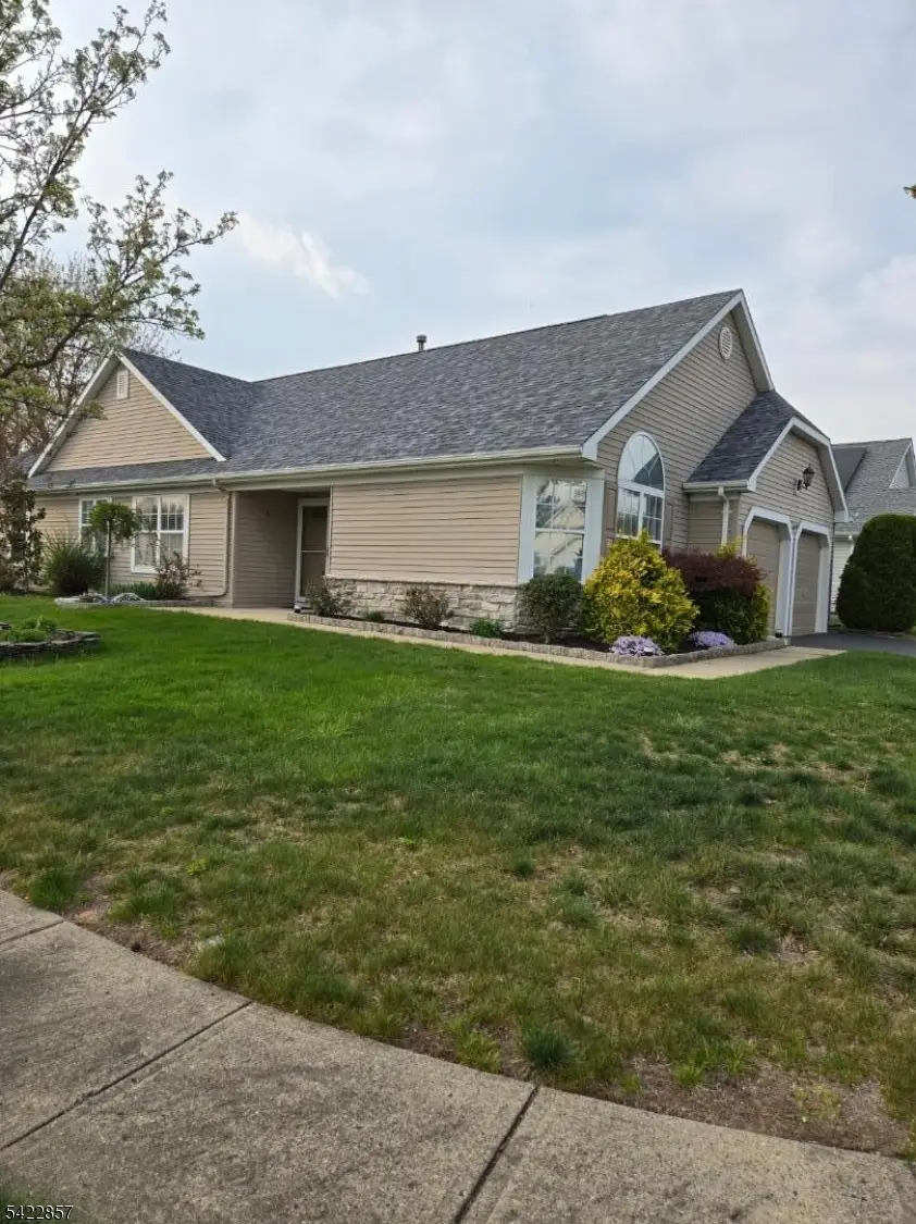 3276 Springer Ln, Toms River, NJ 08755 - #1