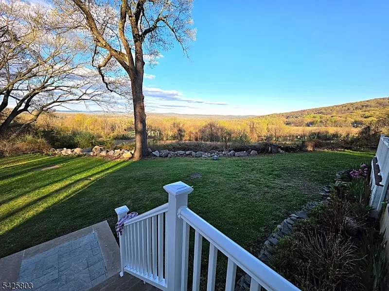 8 Danielle Dr, Liberty, NJ 07838 - #2