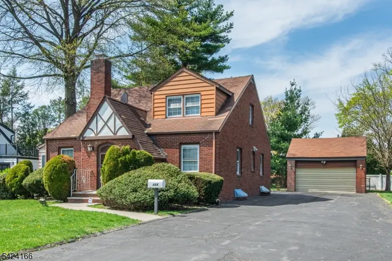 488 Grove St, Clifton, NJ 07013 - #1