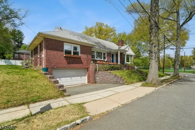 5 Swayze St, Pleasantdale, NJ 07052 - #2