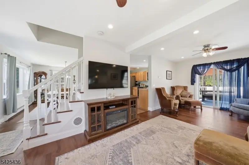 32 Pine Hill Rd, Mahwah, NJ 07430 - #2