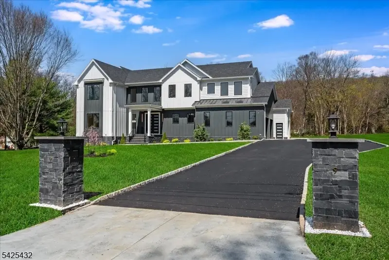 9 Midvale Dr, Warren, NJ 07059 - #3