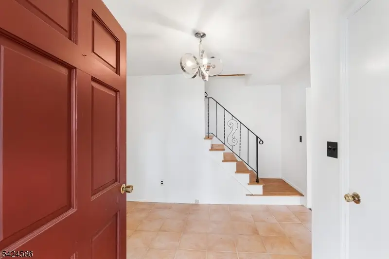 5 Foxwood Ln, Randolph, NJ 07869 - #3