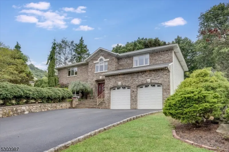 64 Roosevelt Ave, North Haledon, NJ 07508 - #1