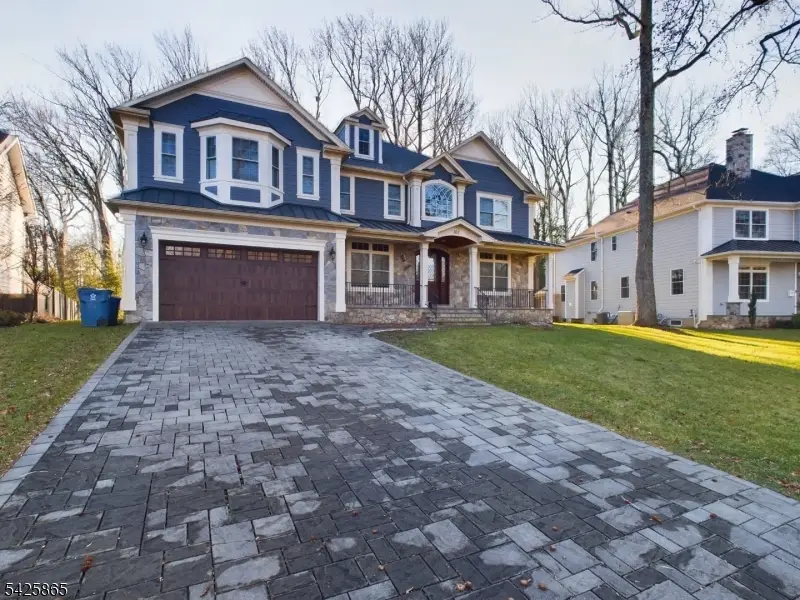 301 Garrett Rd, Mountainside, NJ 07092 - #1