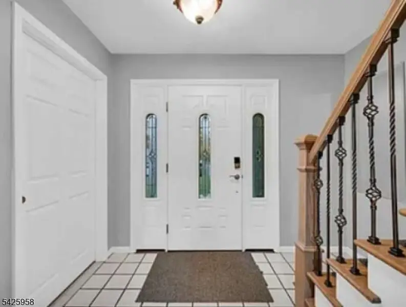 15 Sweetwood Ct, Parsippany, NJ 07054 - #3