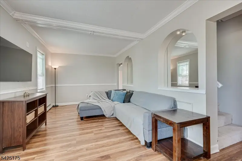 35 Edgewood Ter, South Bound Brook, NJ 08880 - #3