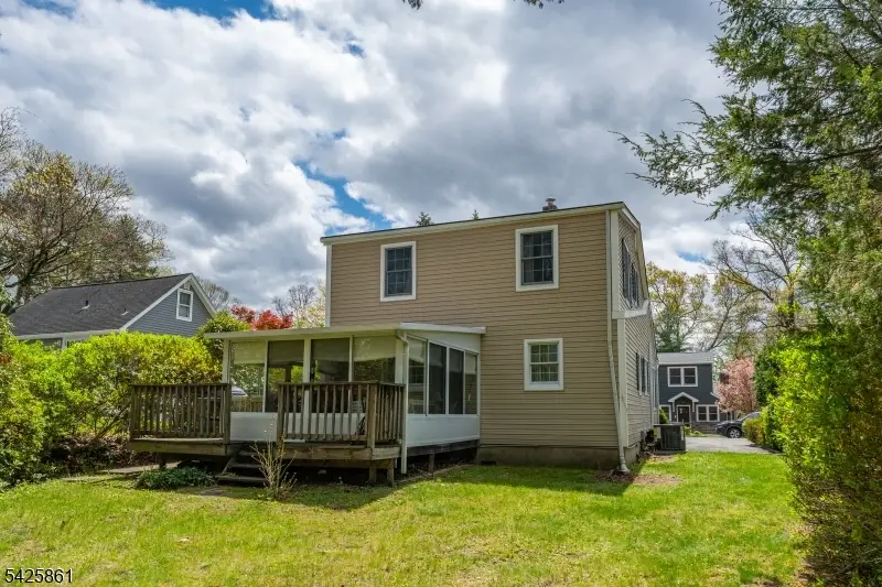 31 Iroquois Trl, Denville, NJ 07834 - #3