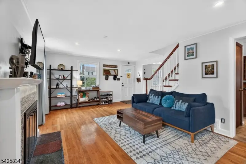 15 Greenwood Ave, Pleasantdale, NJ 07052 - #3