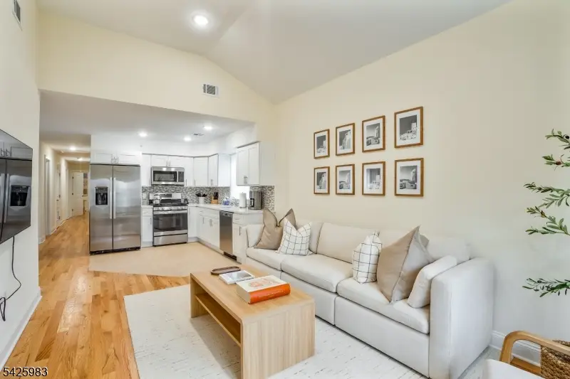 84 W Alpine St, Newark, NJ 07108 - #3