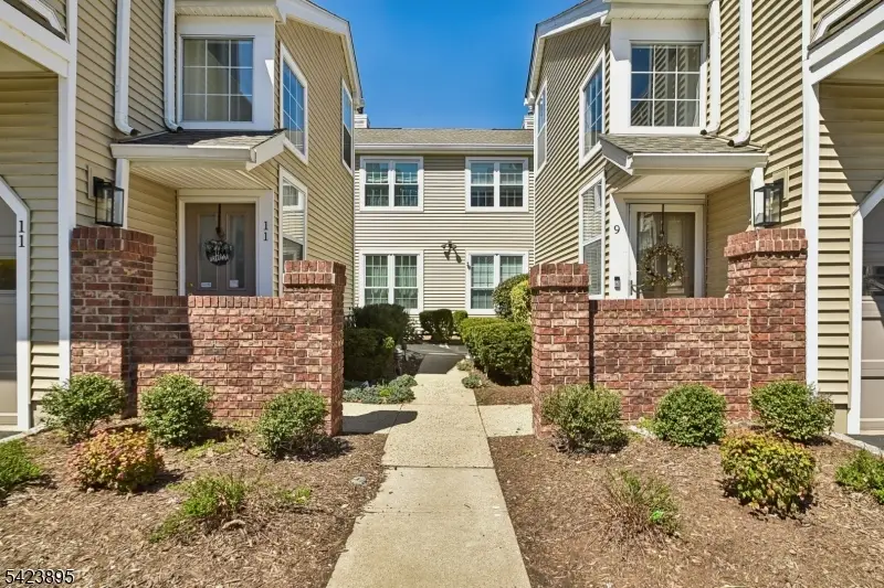 5 Mallard Lane, The Hills, NJ 07921 - #1