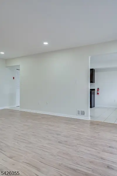 1314 Edison Glen Ter, Edison, NJ 08837 - #3