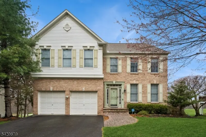 9 Wellington Dr, The Hills, NJ 07920 - #1