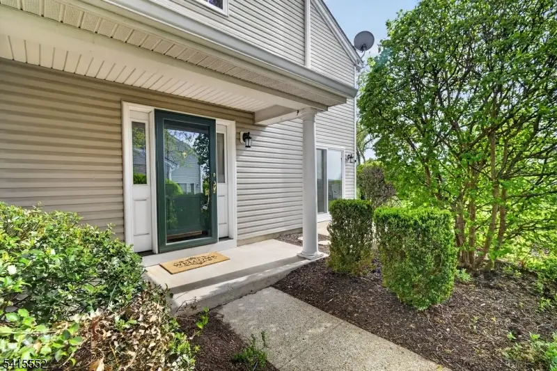 33 Four Oaks Road, The Hills, NJ 07921 - #2