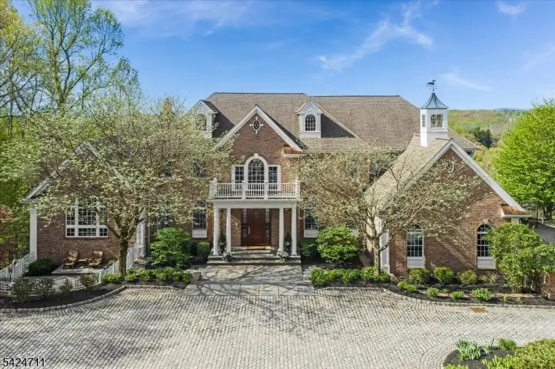 12 Beacon Hill Dr, Chester, NJ 07930 - #2