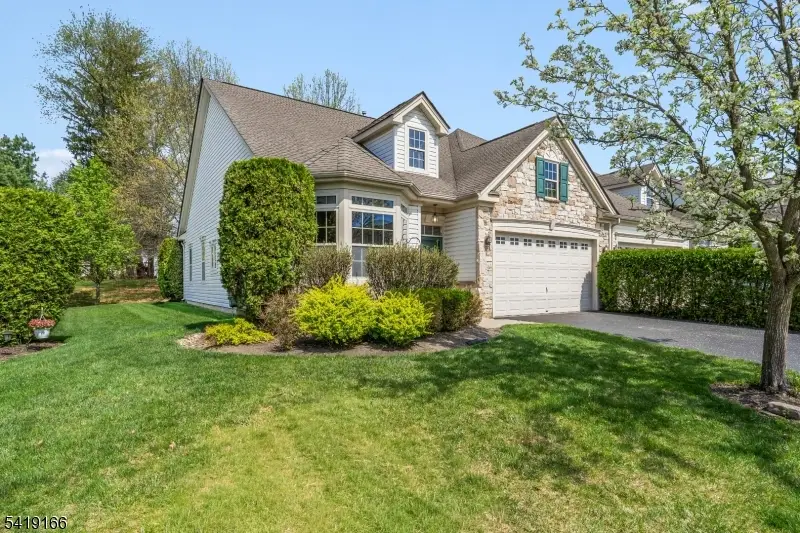 579 Edward St., Lopatcong, NJ 08865 - #2