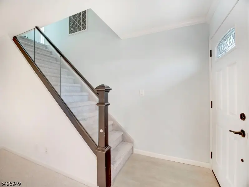 23 Clara Pl, Cedar Grove, NJ 07009 - #3