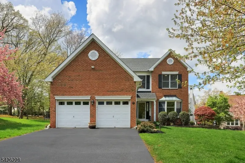 5 Gordon Pl, The Hills, NJ 07920 - #1