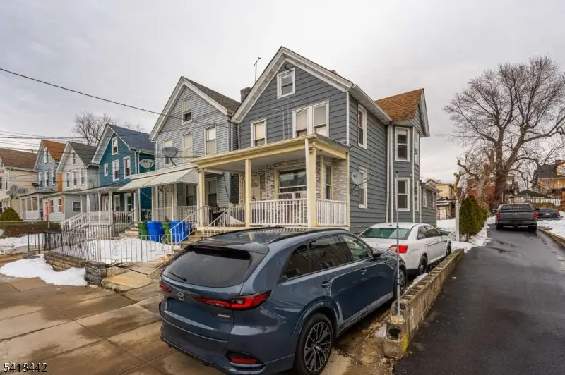 180 State St, Perth Amboy, NJ 08861 - #2