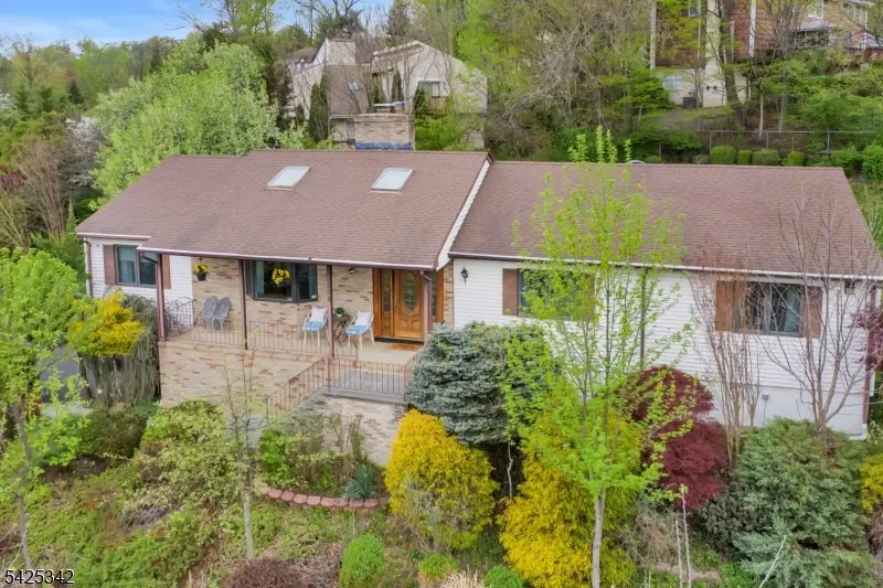 204 Queens Ln, Mountainside, NJ 07092 - #3