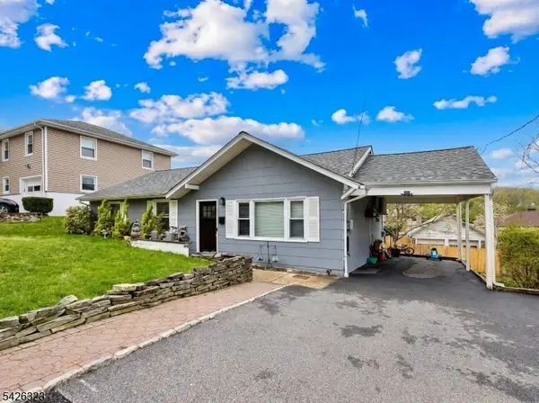 15 Cross St, Dover Town, NJ 07801