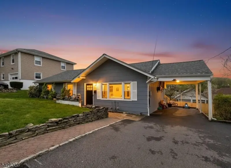 15 Cross St, Dover, NJ 07801 - #3