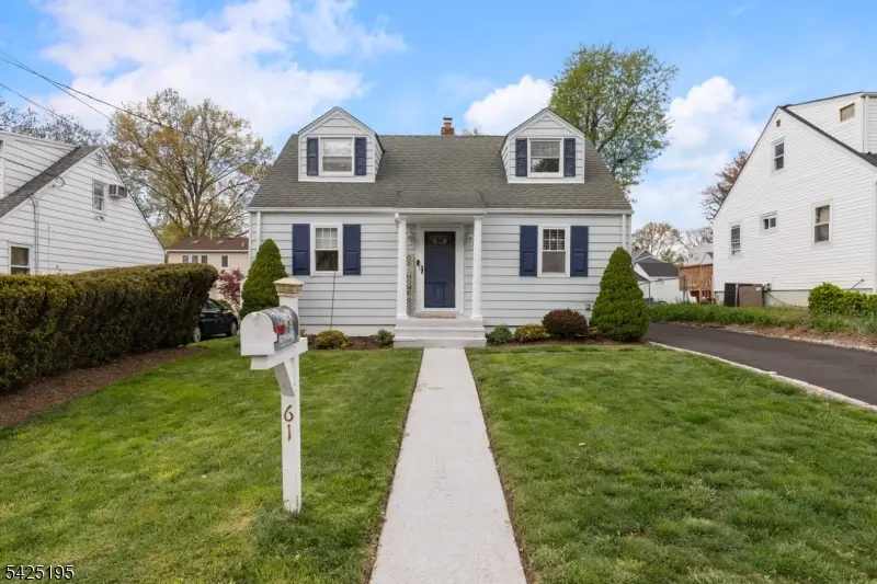 61 Highland Ave, Bergenfield, NJ 07621 - #1