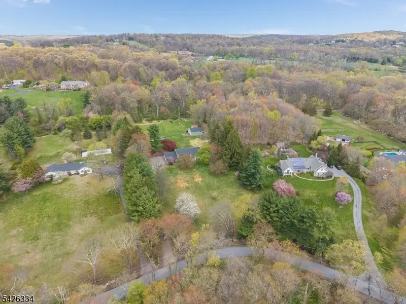 46 Sutton Rd, Tewksbury, NJ 08833 - #3