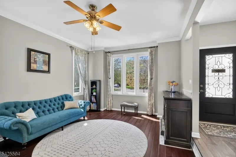 15 Sweney Ct, Hillsborough, NJ 08844 - #3