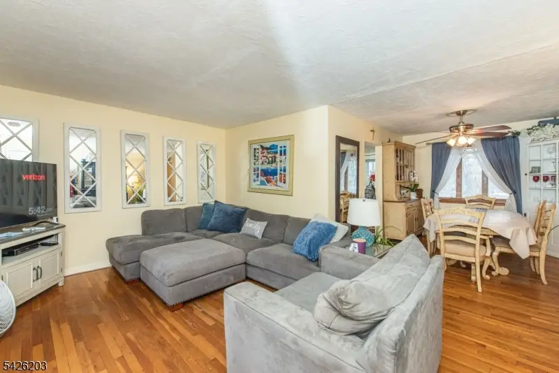 23 Sunnie Ter, West Caldwell, NJ 07006 - #3